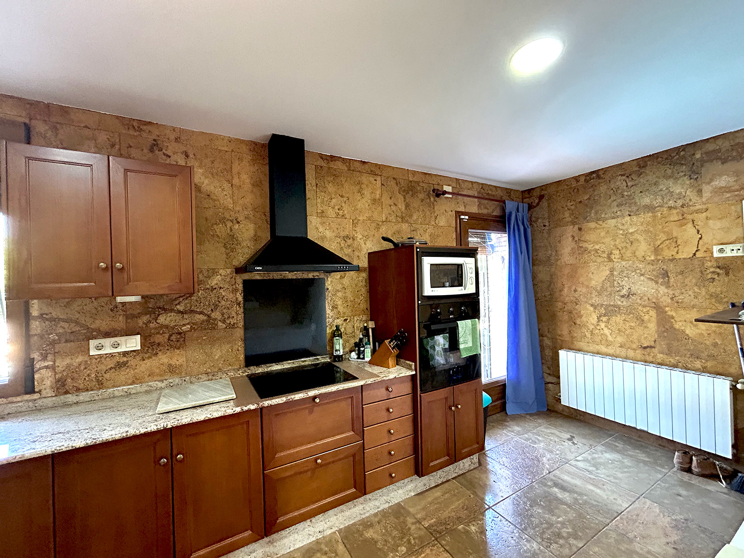 Villa met ruimte, rust en privacy te koop in Chella  Xtiva