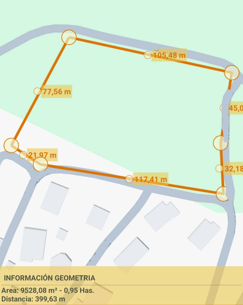 Javea: Grondstuk van 9500 m2 te koop op 2 km van zee!