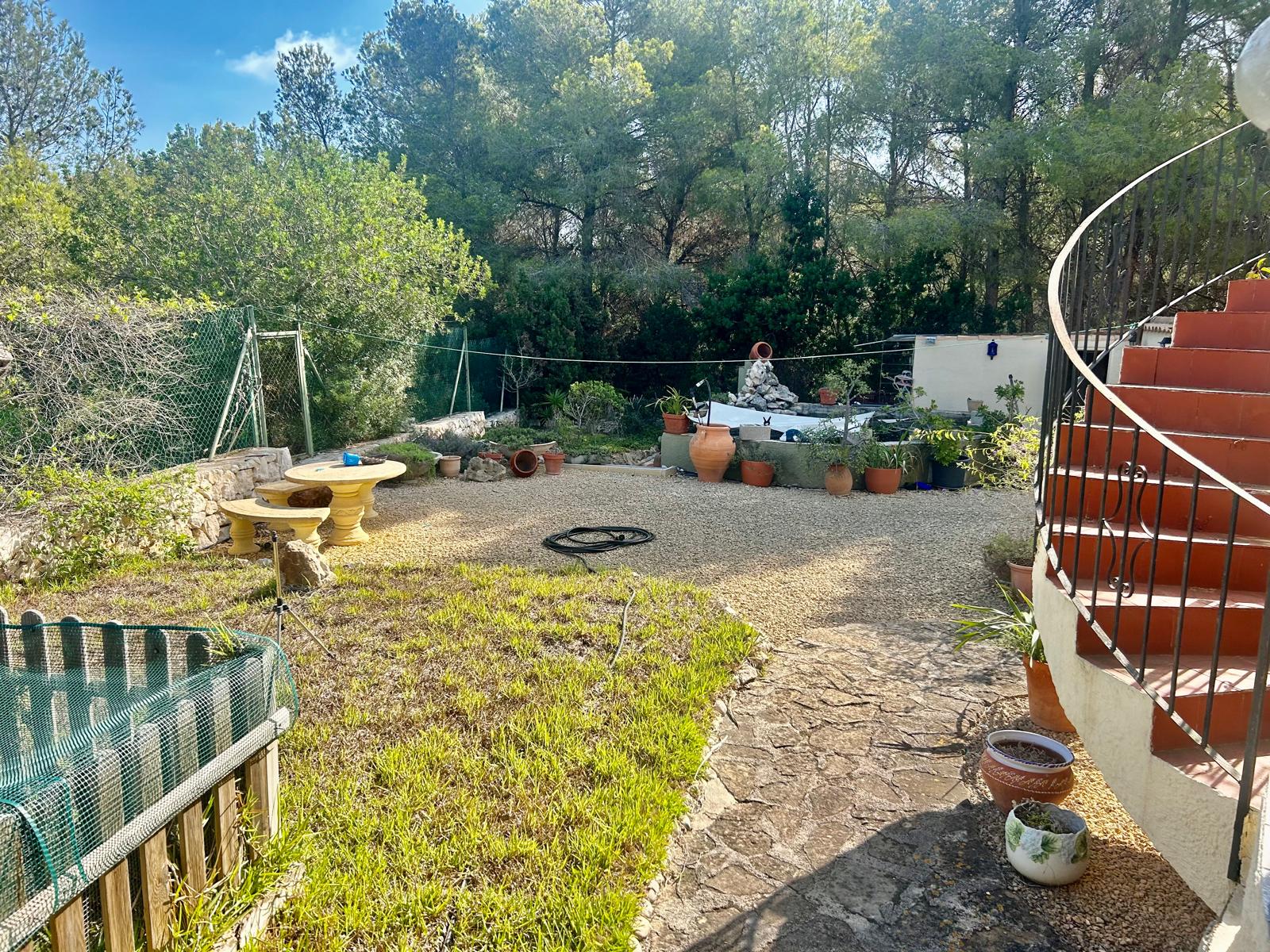 Grote opknapvilla in Javea te koop