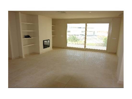 Crisisprijs: luxe appartement op de 1ste verdieping op 200 meter van het strand van Moraira voor slechts 220.000 euro!