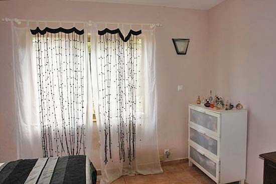 Wat een geweldig 3-slaapkamer-huis, op toplactie (vlakbij golf), op korte afstand van Moraira voor een wel heel zacht prijsje.