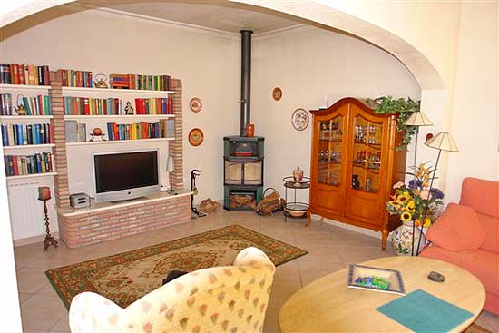Wat een superkoopje, deze 4 sl.kamer villa in Cap Blanc voor slechts 295.000 euro k.k.