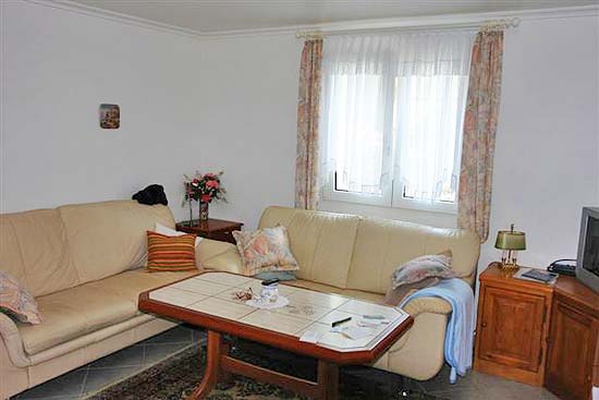 Wat een superkoopje, deze 4 sl.kamer villa in Cap Blanc voor slechts 295.000 euro k.k.