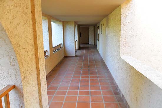 Dit zeer fraaie appartement heeft werkelijk alles! Een superkoopje! Kom dat zien! Nederlandse eigenaar.
