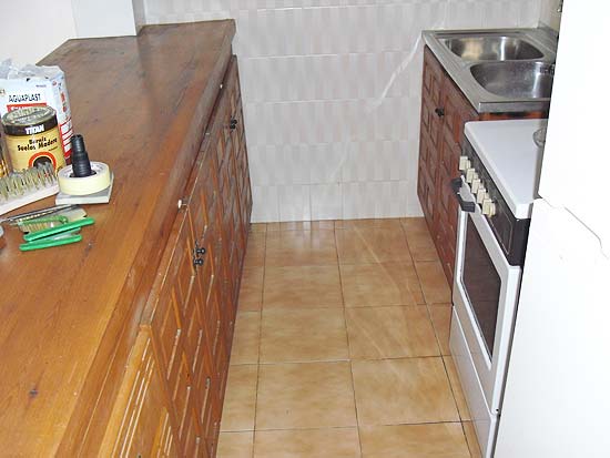 Een fantastische bellegging, deze op slechts enkele minuten van strand en dorp gelegen woning met 7 slaapkamers voor slechts 399.000 euro k.k.