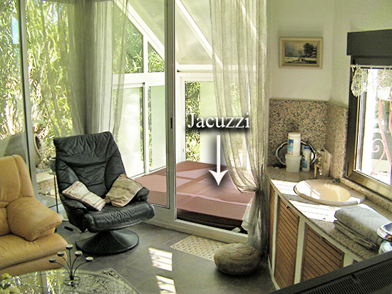 Bourgondische woning op toplocatie in Moraira. Super zeezicht! 429.000 Euro.
