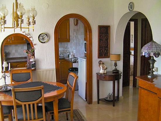 Bourgondische woning op toplocatie in Moraira. Super zeezicht! 429.000 Euro.