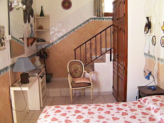 Bourgondische woning op toplocatie in Moraira. Super zeezicht! 429.000 Euro.