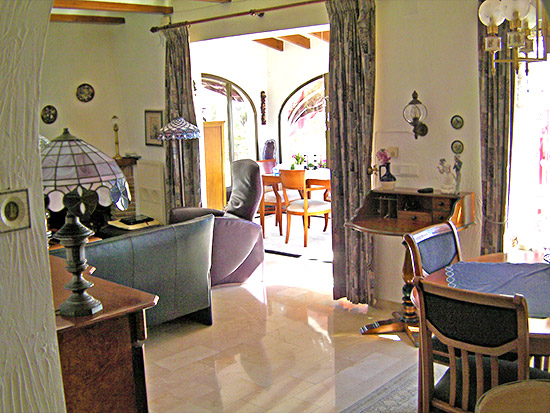 Bourgondische woning op toplocatie in Moraira. Super zeezicht! 429.000 Euro.