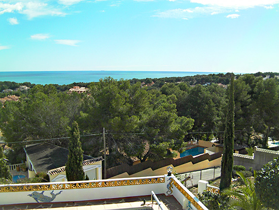 Bourgondische woning op toplocatie in Moraira. Super zeezicht! 429.000 Euro.