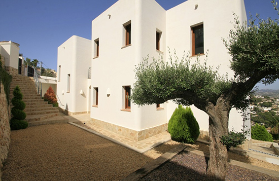 Schitterende Ibiza-Style 4-slaapkamer villa in Moraira, vlak boven El Portet.