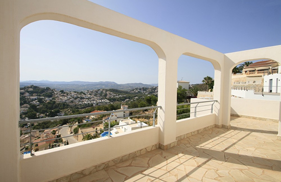 Schitterende Ibiza-Style 4-slaapkamer villa in Moraira, vlak boven El Portet.