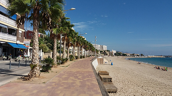 5 Horecazaken - eigendom - te koop, 1ste lijn strand Villajoyosa voor 800.000 euro