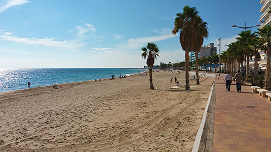 5 Horecazaken - eigendom - te koop, 1ste lijn strand Villajoyosa voor 800.000 euro