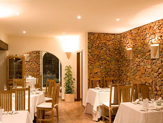 In 2009 werd Ca Pepe I gekozen tot ��n van de honderd beste restaurants van Spanje door �El Mundo�, de grootste krant van Spanje.