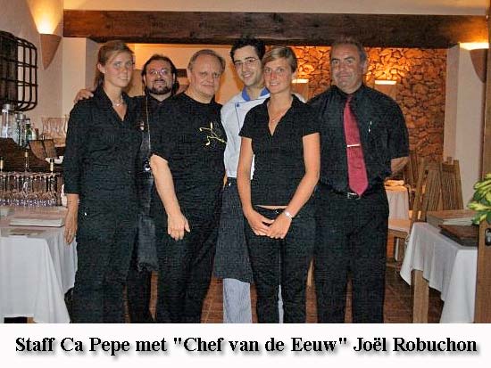 Staff Ca Pepe met Chef van de eeuw Joel Robuchon