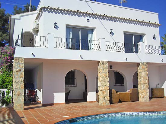 Geweldige familiewoning en top-verhuurobject, vlakbij Moraira en strand