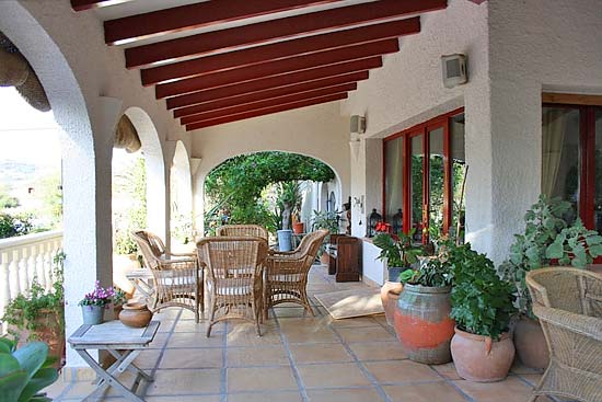 Een zeer luxe woning aan de rand van Moraira