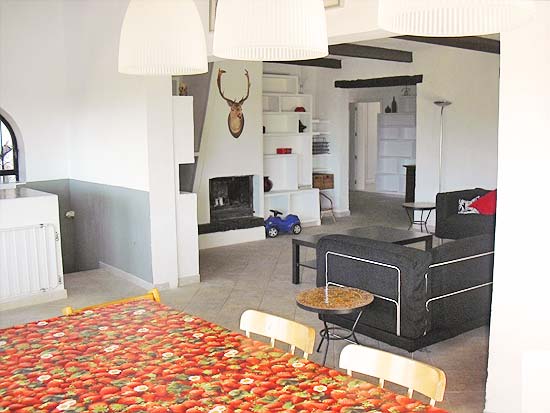Heerlijk woonhuis van 330 m2 op toplocatie met 6 slaapkamers en 3 badkamers!