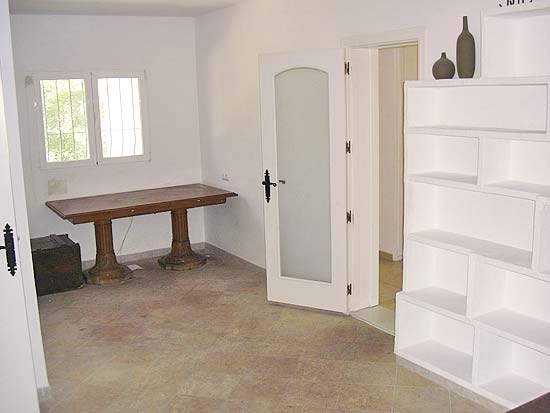 Heerlijk woonhuis van 330 m2 op toplocatie met 6 slaapkamers en 3 badkamers!