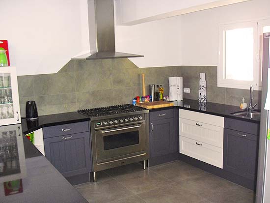 Heerlijk woonhuis van 330 m2 op toplocatie met 6 slaapkamers en 3 badkamers!